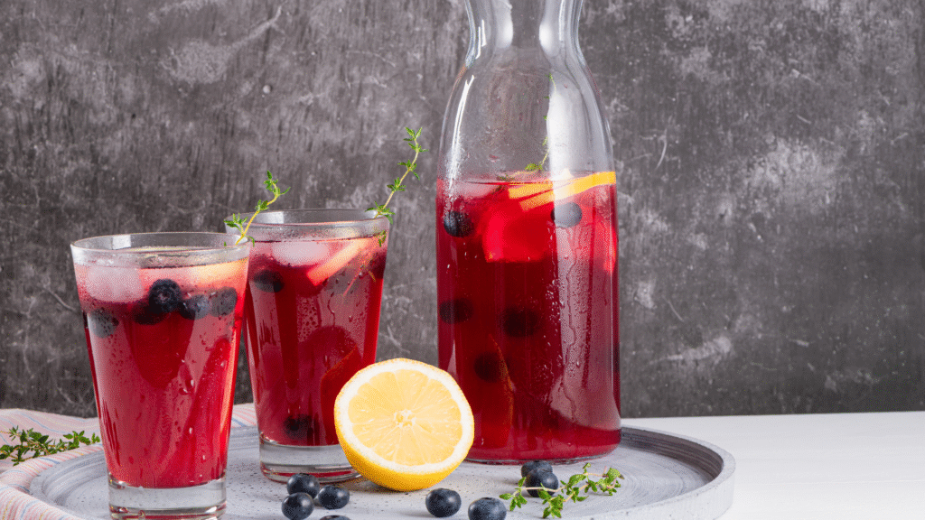 Easy Blueberry Lemonade Cocktail In 5 Minute
